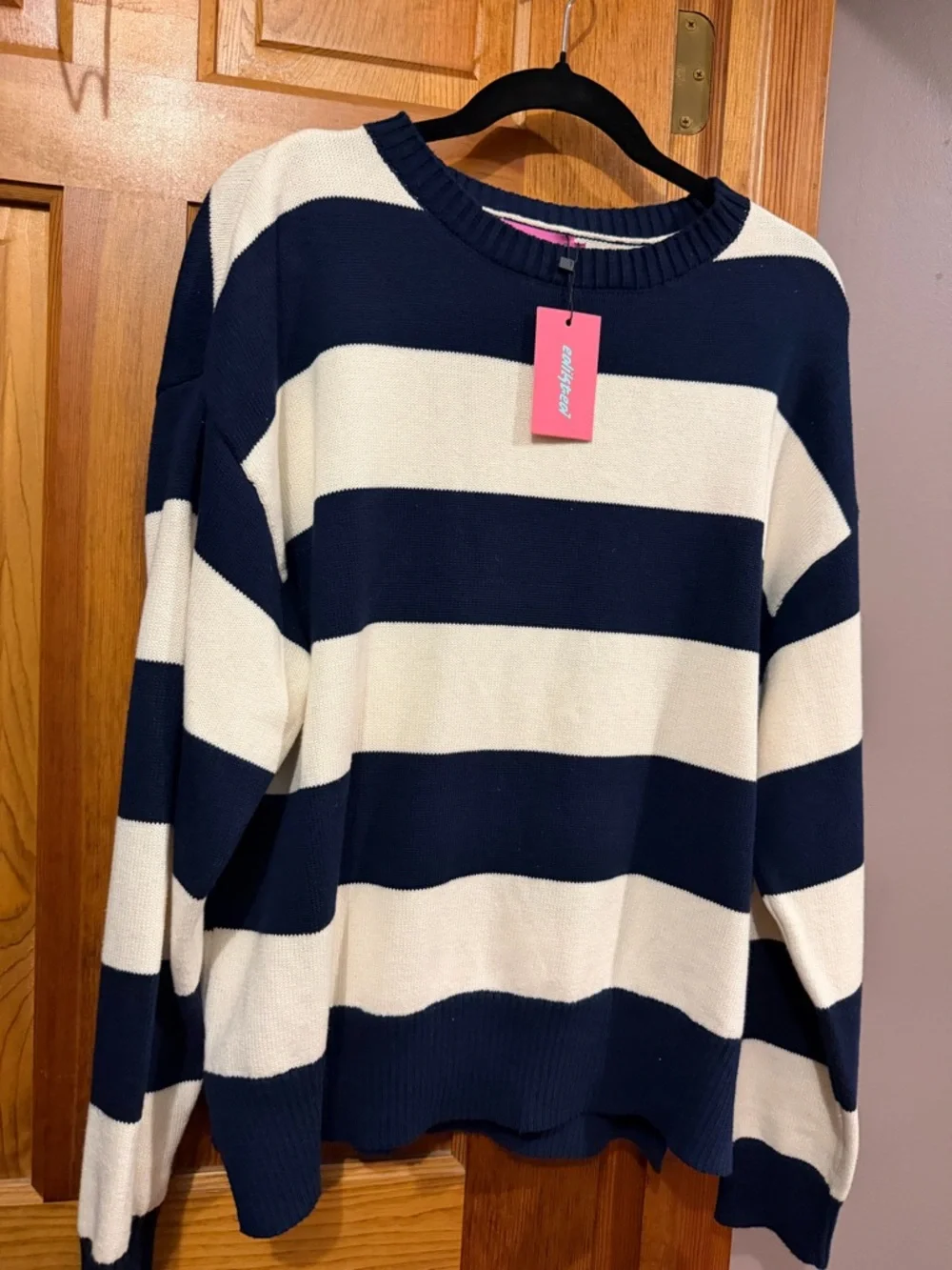 Edikted Navy and White Wide-Stripe Crewneck Sweater and shorts - Picture 2 of 3